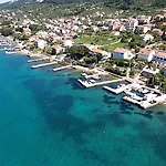 Frankic Ii Apartman Rab Town