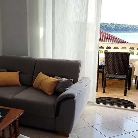 Frankic Apartment Rab Town